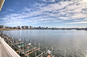 Bayfront Escape Walk to Beach and Restaurants!